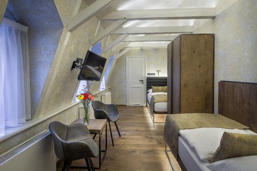 Room, Hotel Waldstein, Prague