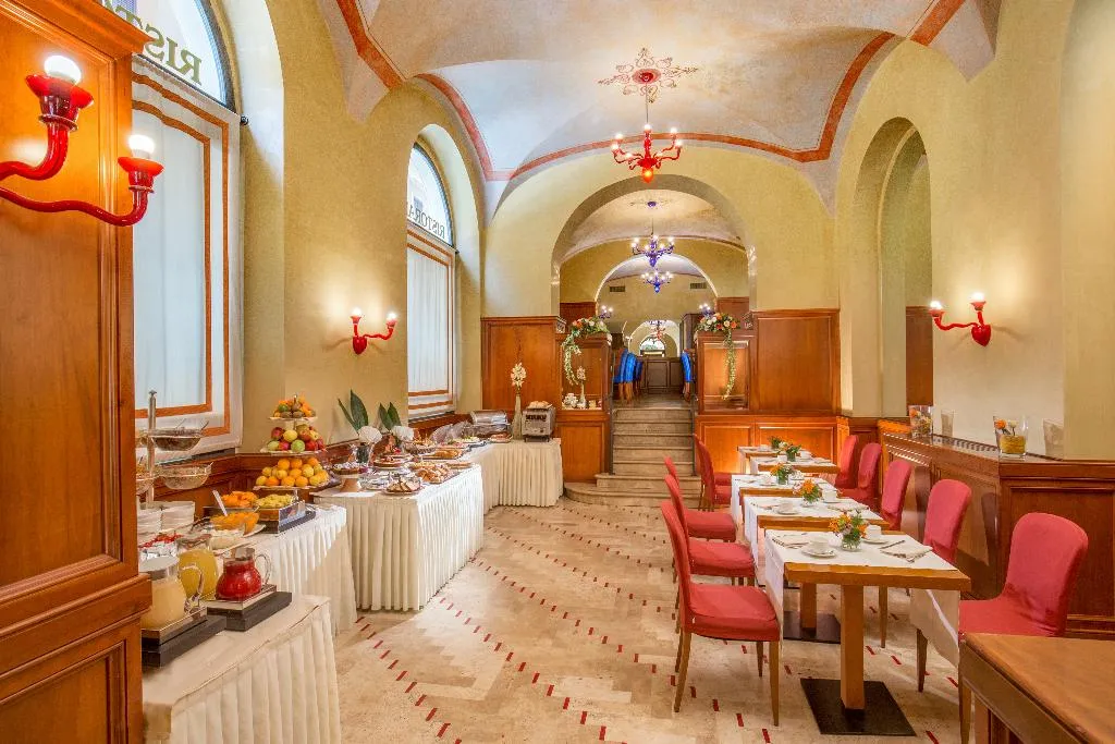 Restaurant, UNA HOTELS Empire Roma, Rome