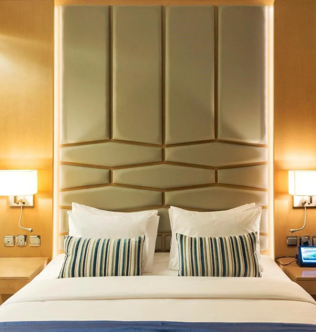 Double or Twin DELUXE Room, Canal Central Hotel, Dubai