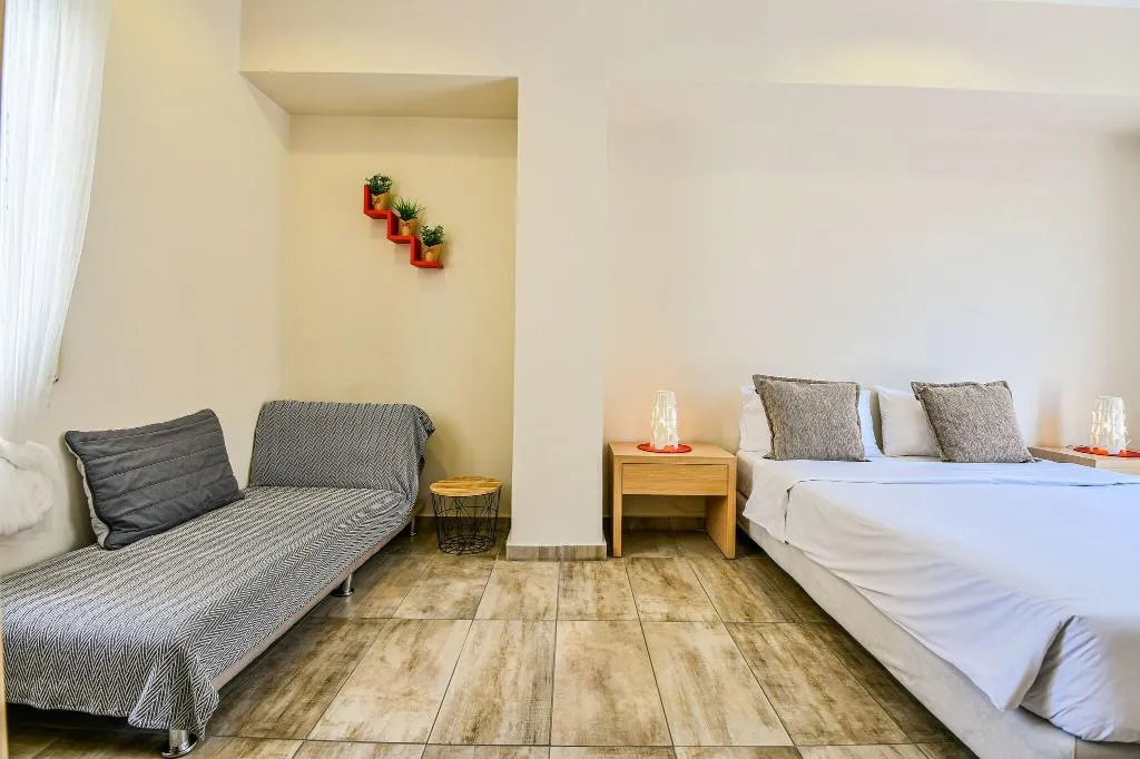 Room, Athens Way Lofts, Athens