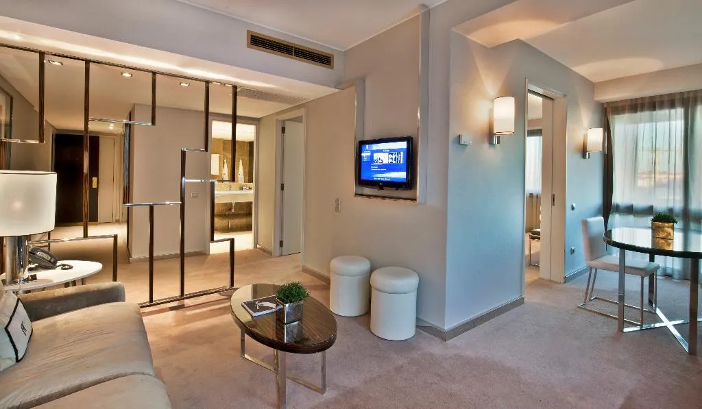 JUNIOR SUITE STANDARD Room, Altis Grand Hotel, Lisbon