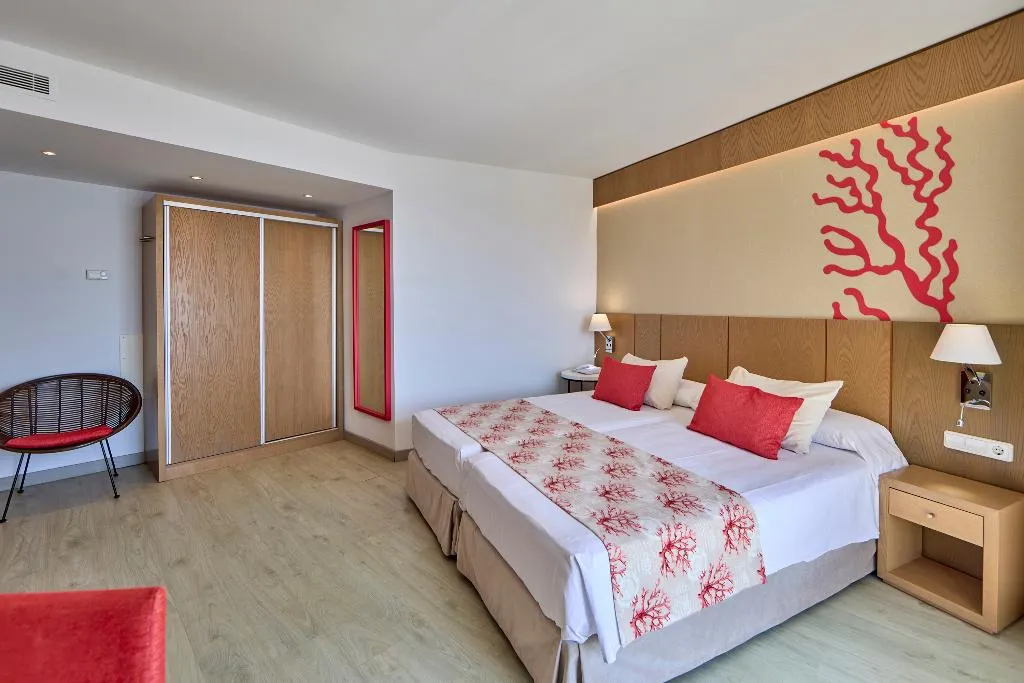 Double or Twin SUPERIOR SEA VIEW Room, Universal Hotel Perla, Majorca