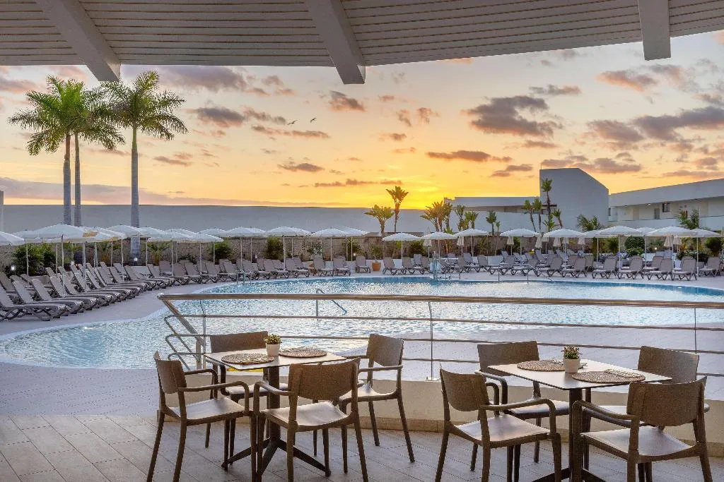 Restaurant, AluaSoul Costa Adeje (Adults Only +16), Tenerife