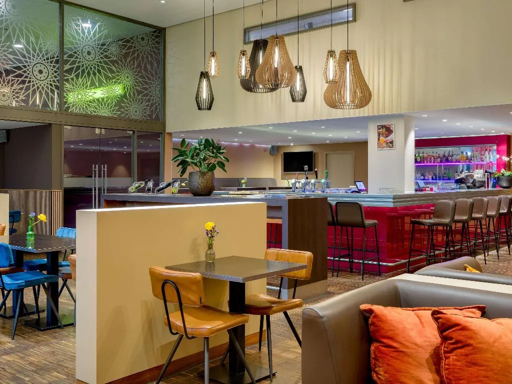 Bar, Movenpick Hotel Amsterdam City Centre, Amsterdam