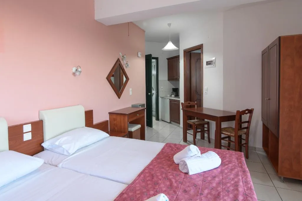 STUDIO SUPERIOR WITH DOUBLE BED Room, Ariadni Palace, Crete