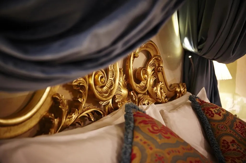 JUNIOR SUITE STANDARD Room, Palazzo Paruta, Venice