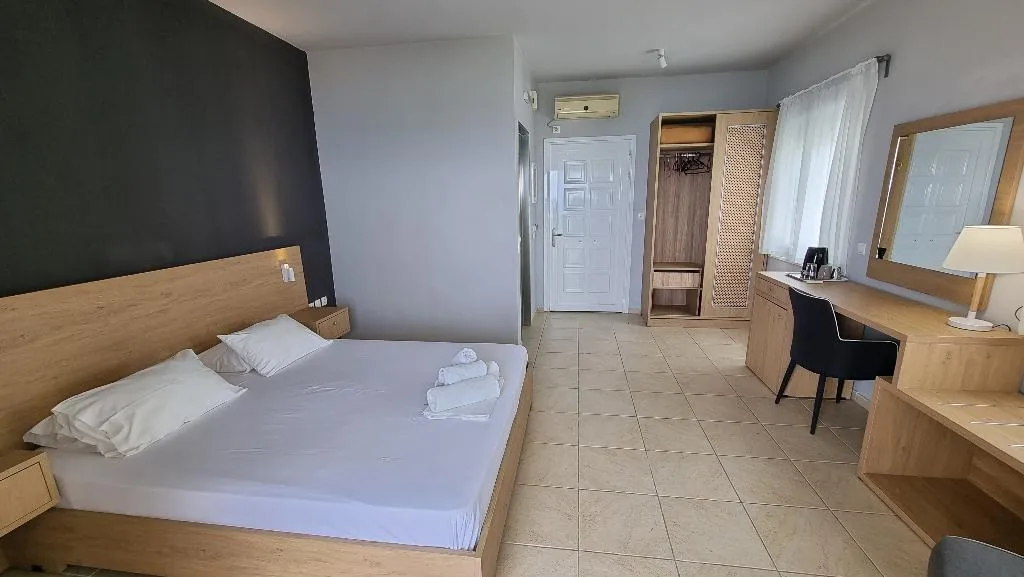 Double or Twin SEA VIEW Room, Chloe Apartments, Kefallinia