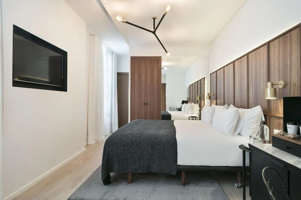 SUITE WITH TERRACE Room, Yurbban Passage Hotel & Spa, Barcelona