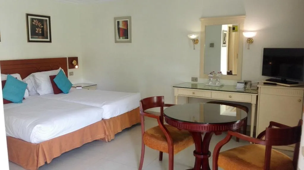TWIN CLASSIC GARDEN VIEW Room, Cairo Pyramids Hotel, Cairo