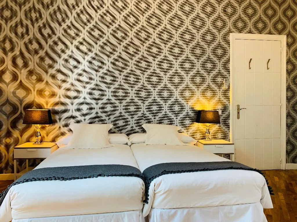 TWIN Private external bathroom Room, Super Balmes Guest House, Barcelona