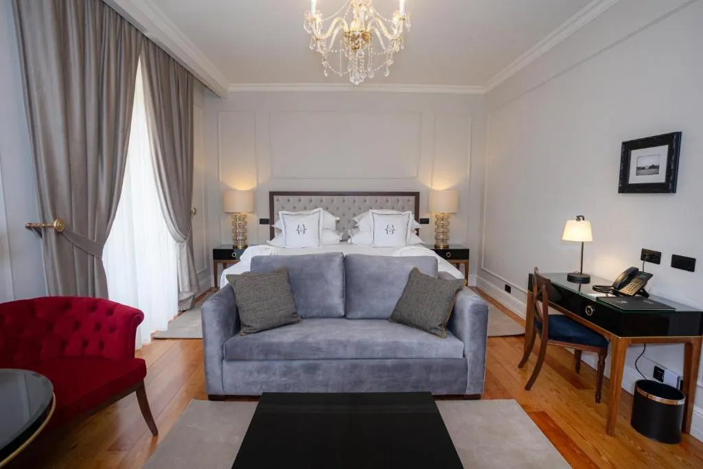 DOUBLE DELUXE GARDEN VIEW SUPERIOR Room, Solar do Requeijo, Porto