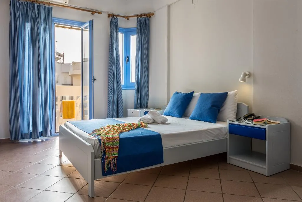 TRIPLE STANDARD Room, Hersonissos Central, Crete