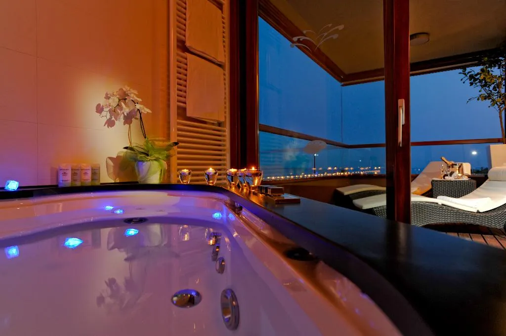 SUITE DELUXE SEA VIEW Room, Maistra Select All Suite Island Hotel Istra, Istria