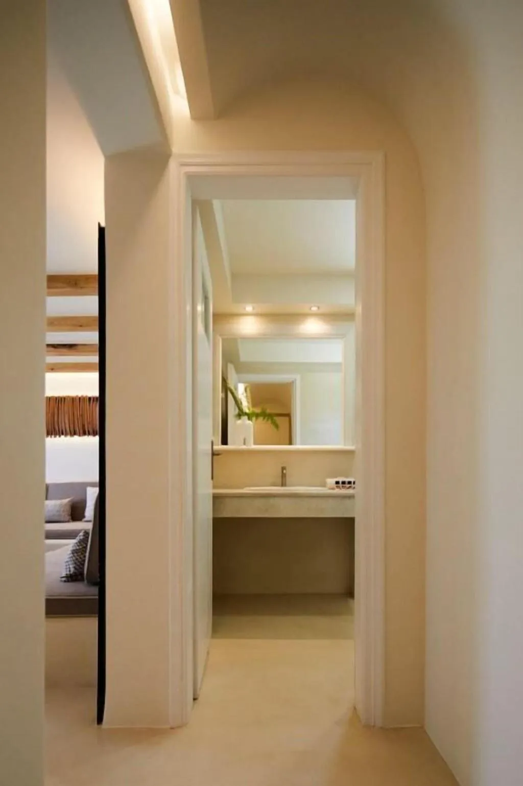 SUITE DELUXE QUEEN BED Room, Hermes, Santorini