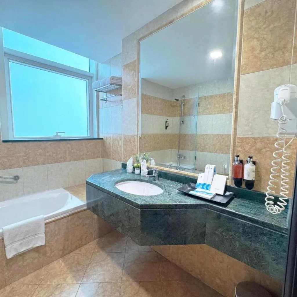 SUITE ONE BEDROOM Room, Sunday Mega Hotel Sheikh Zayed Road Near DIFC, Dubai