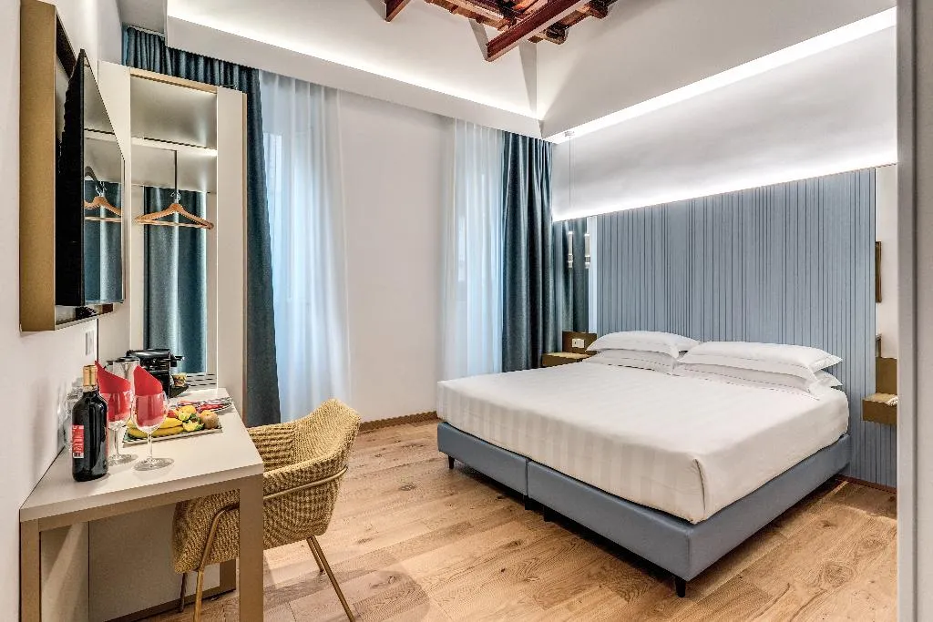 Double or Twin DELUXE Room, Relais Trevi 95 Boutique Hotel, Rome
