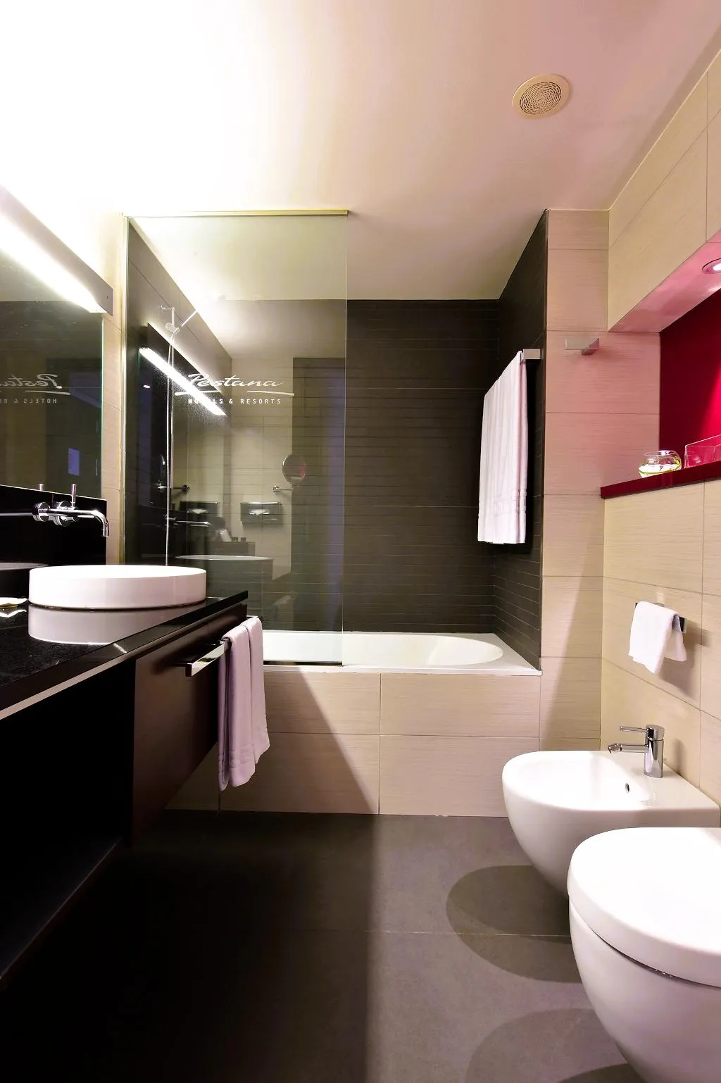 JUNIOR SUITE STANDARD Room, Pestana Arena Barcelona Boutique Hotel, Barcelona