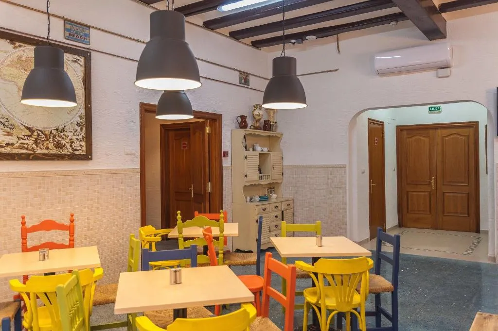 Sports and Entertainment, Neptuno Hostal, Costa Brava