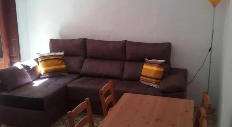 APARTMENT CAPACITY 6 Room, Hostel Trotamundos, Seville