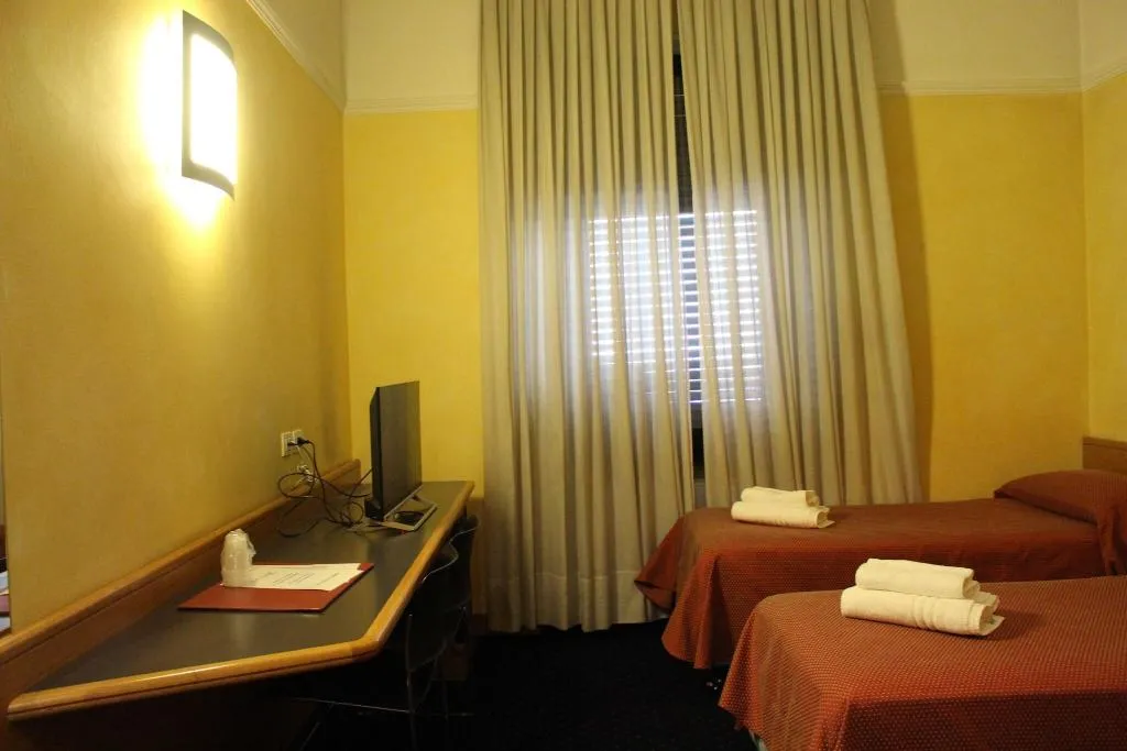 TRIPLE STANDARD Room, Club Hotel Milan, Milan
