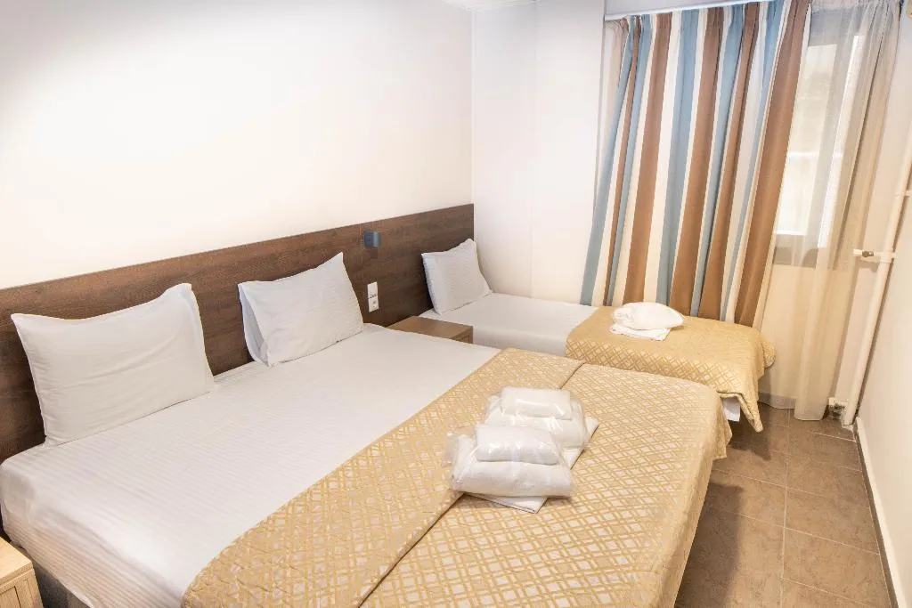 TRIPLE STANDARD Room, Anita, Athens