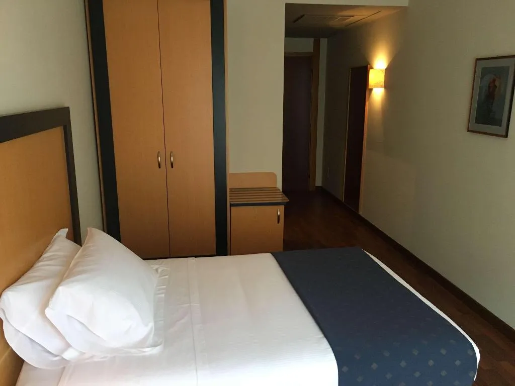 Room, Plus Welcome Milano, Milan