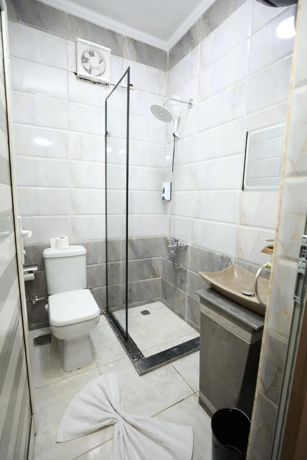 Room, Capital Of Pyramids Hotel, Cairo