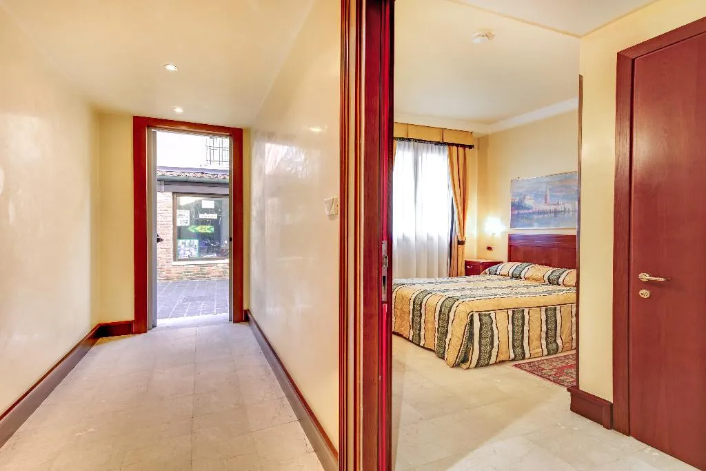 DOUBLE ECONOMY Room, Hotel Panorama, Venice