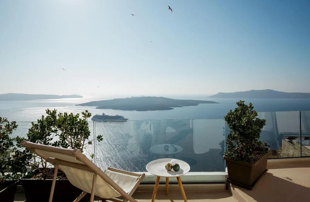 General view, Globe Suites, Santorini