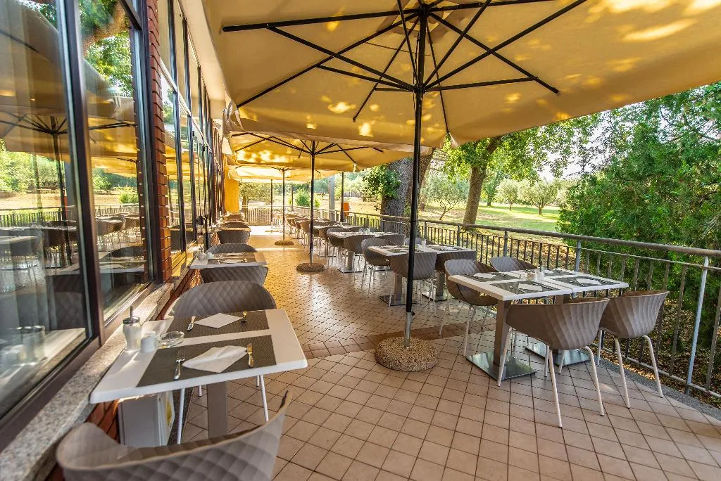 Terrace, Arena Hotel Holiday, Istria