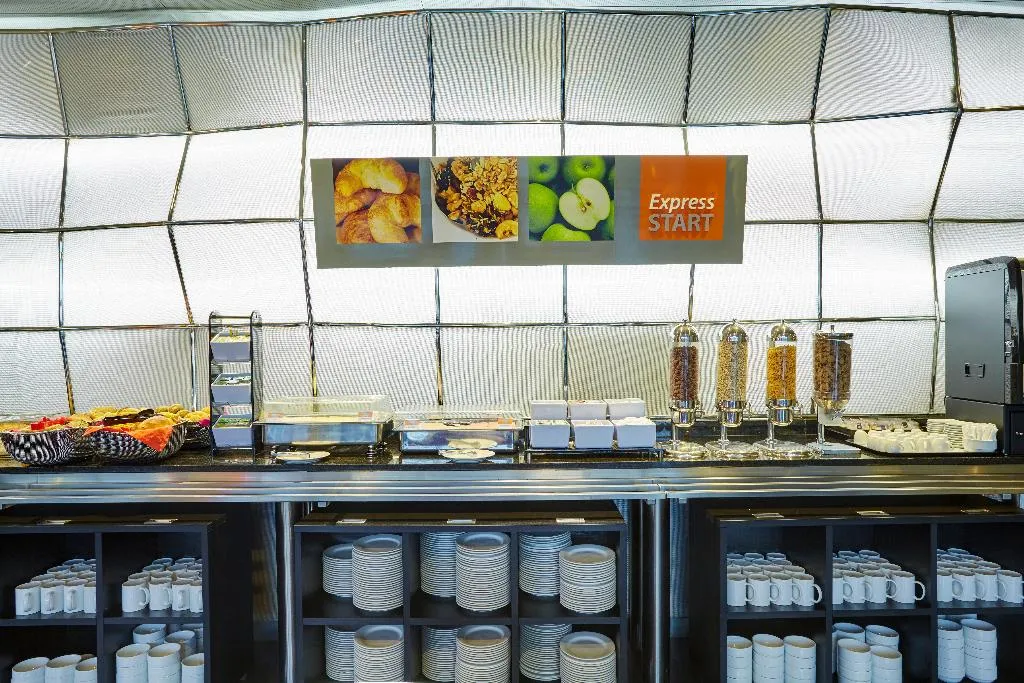 Restaurant, Holiday Inn Express Lisbon Airport, Lisbon