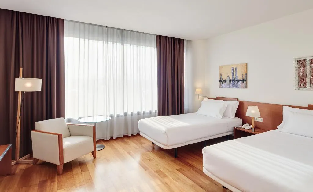 JUNIOR SUITE TWO BEDS Room, Sercotel Sabadell Arrahona, Barcelona