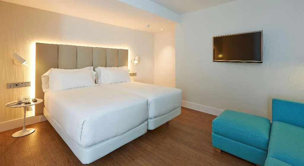 DOUBLE SUPERIOR Room, NH Sants Barcelona, Barcelona