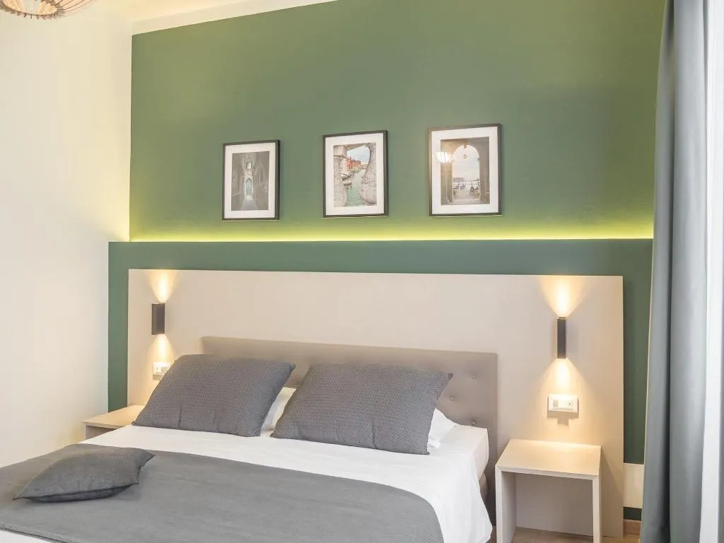 Room, Grand Canal Suites, Venice