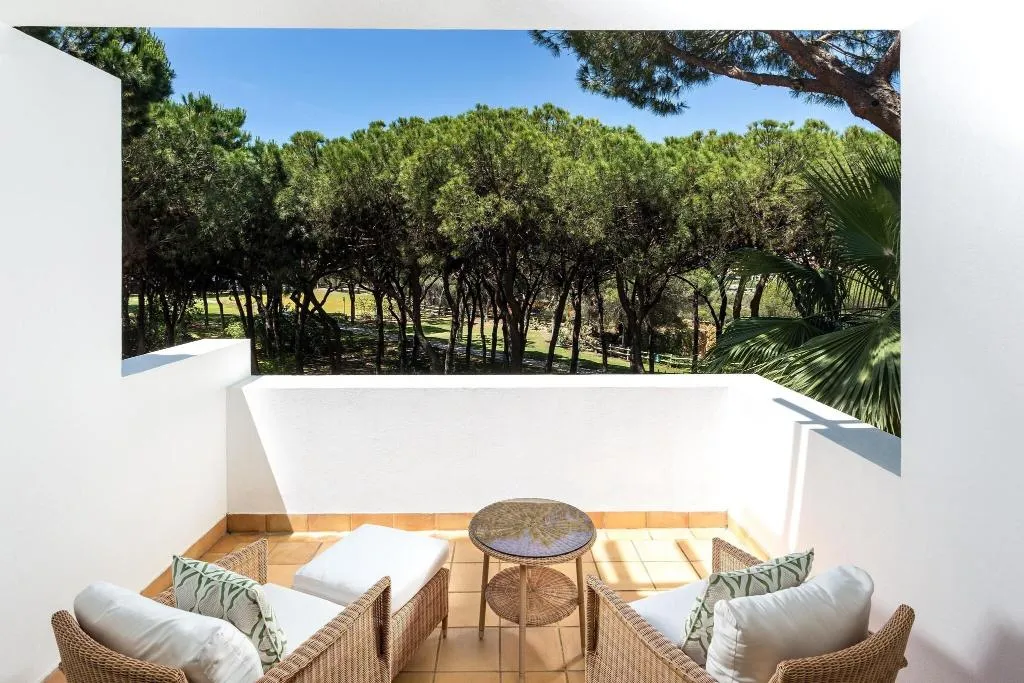 Room, Pine Cliffs Resort, Algarve
