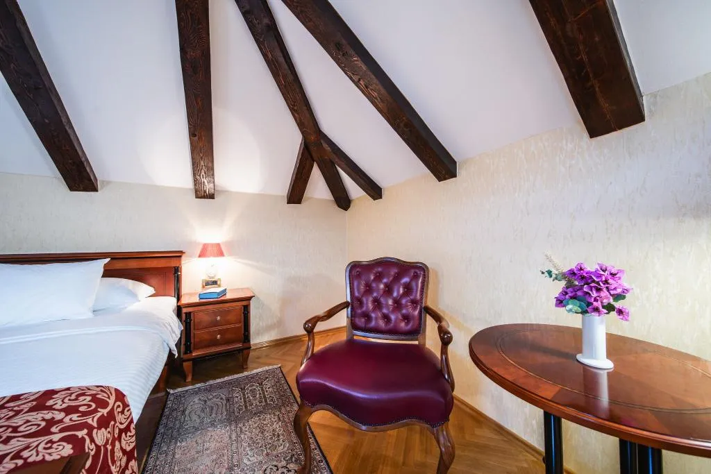 SUITE CAPACITY 2 Room, Boutique Hotel Kazbek, Dubrovnik