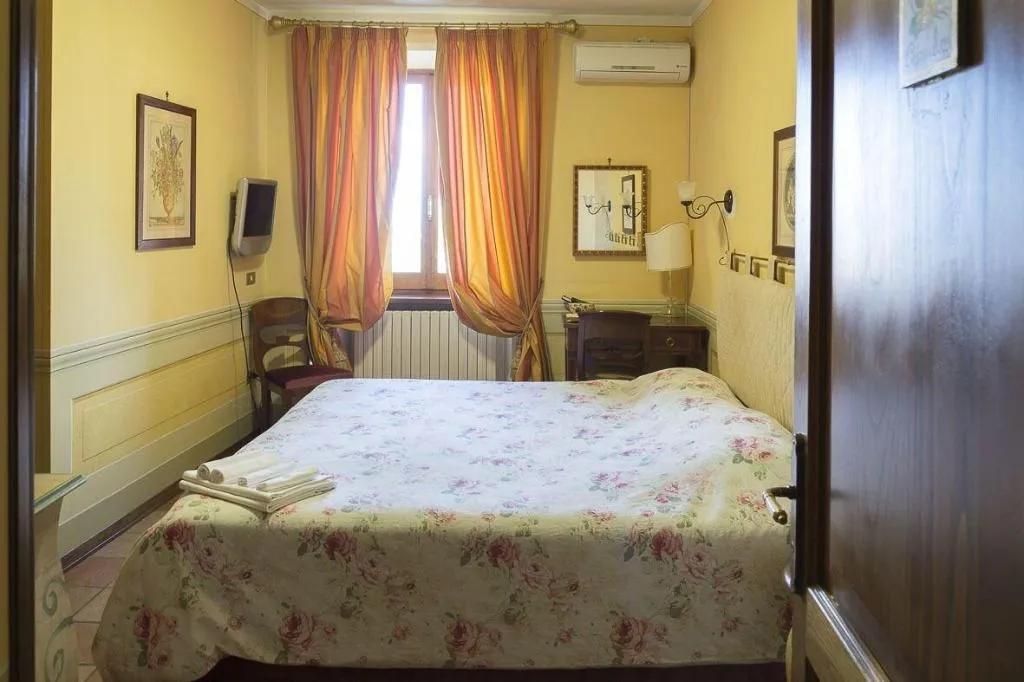 Room, Albergo Panciolle, Perugia