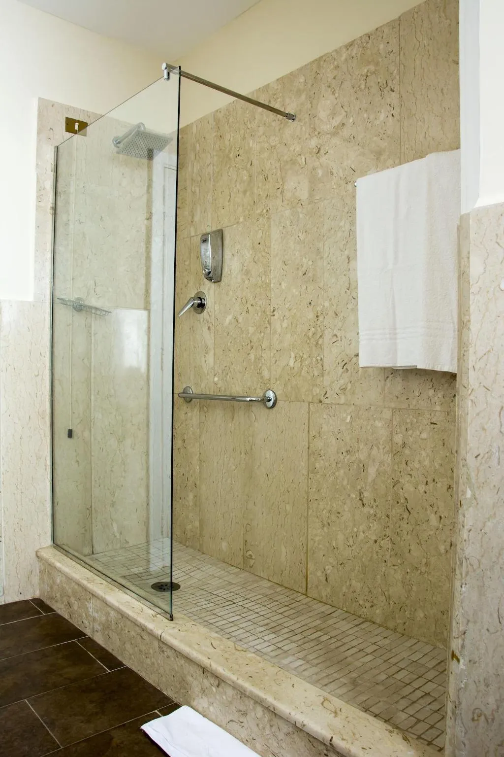 Room, B&B Il Ventre di Napoli, Naples