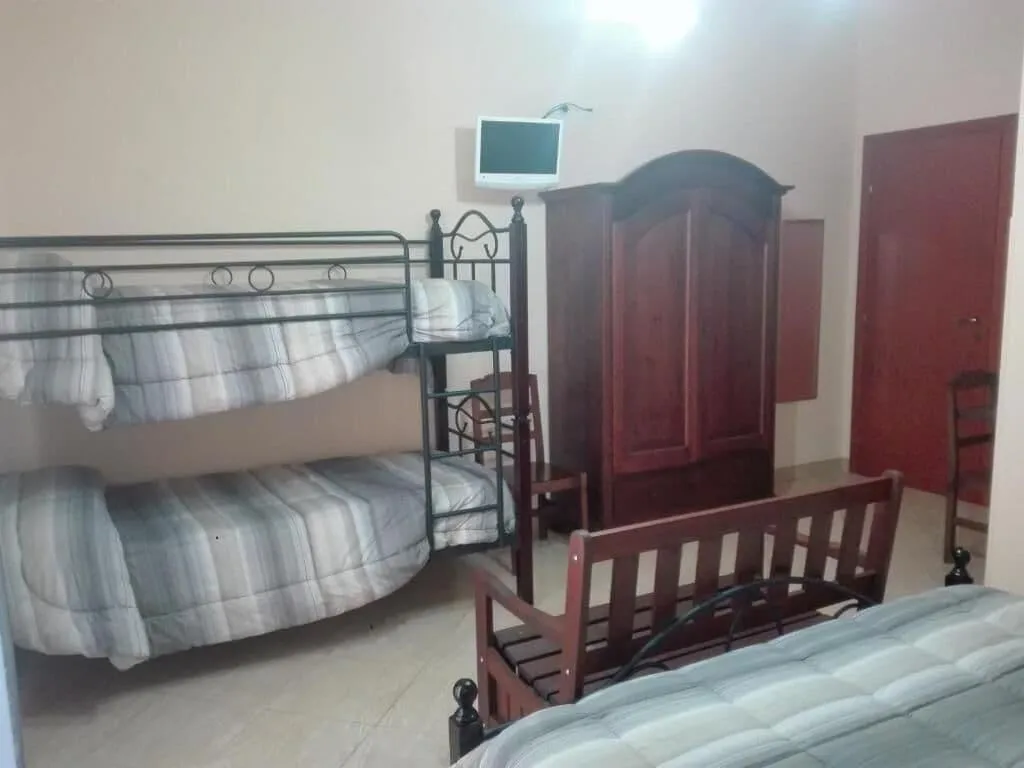 Room, B&B The Best, Palermo