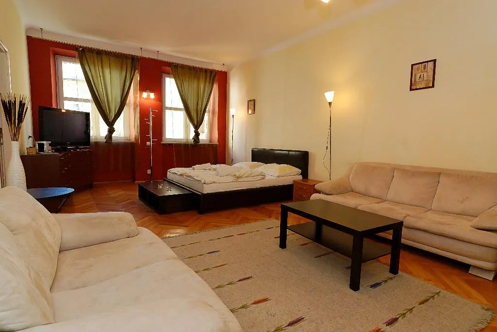 APARTMENT CAPACITY 4 ONE BEDROOM Room, P&J Tourist Apartments, Krakow