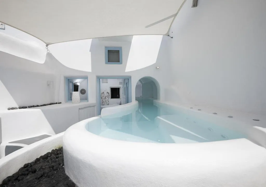 VILLA WITH PRIVATE POOL Room, Infinity Suites & Dana Villas, Santorini