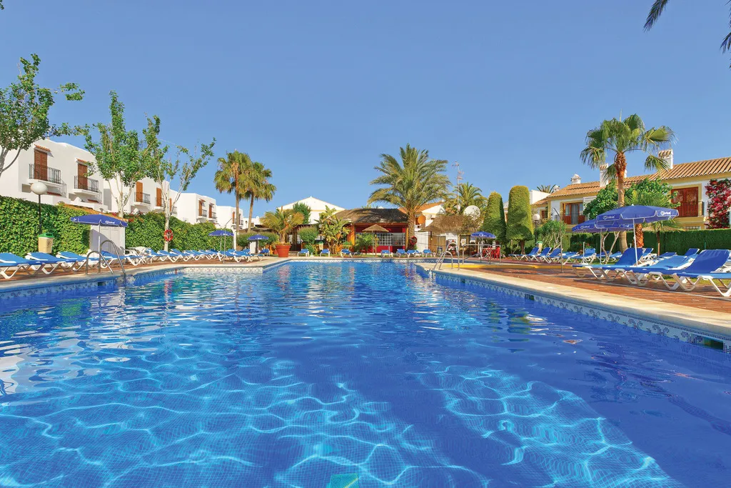 Pool, Muthu Infiniti Beach Resort, Costa Almeria