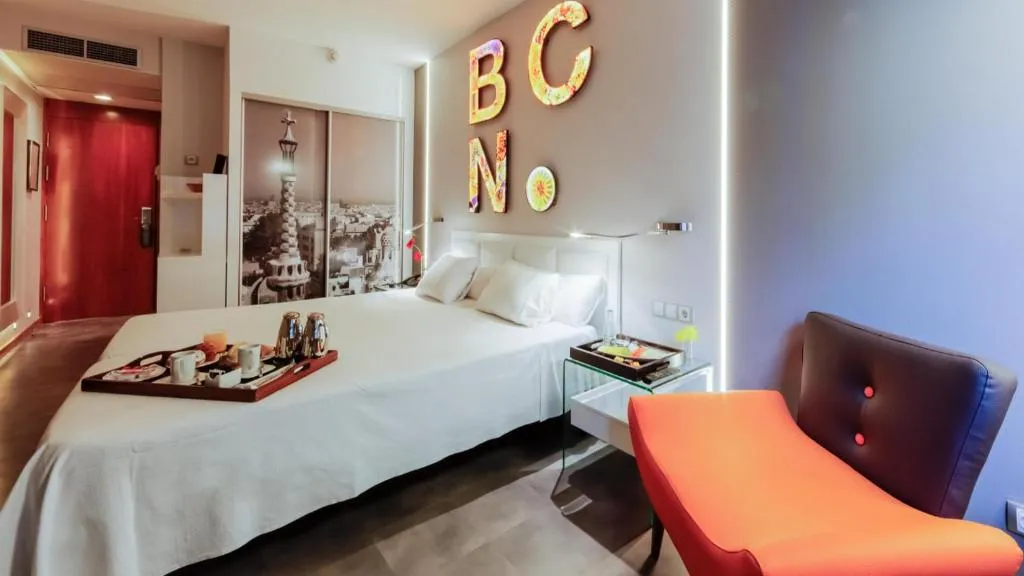 FAMILY ROOM STANDARD Room, Evenia Rossello, Barcelona
