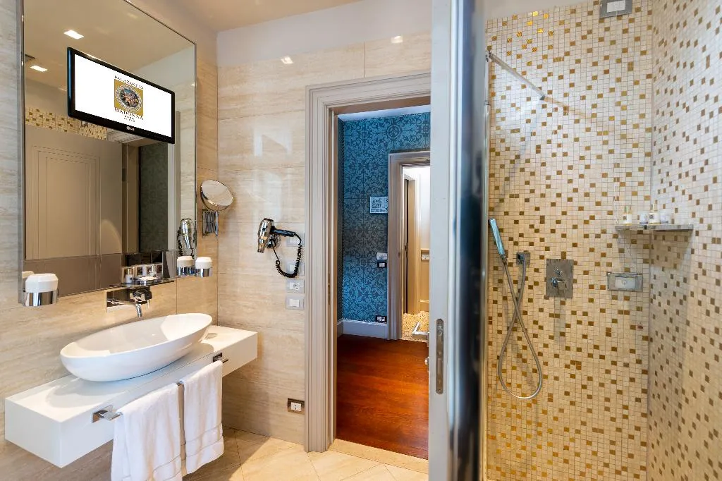 SUITE STANDARD Room, Palazzetto Madonna, Venice