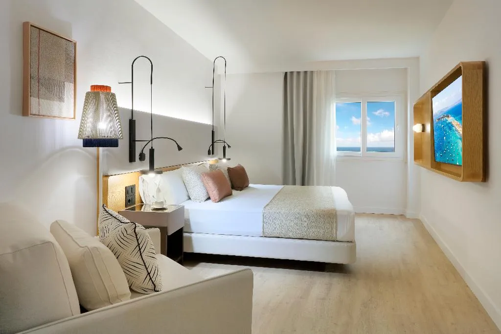 JUNIOR SUITE SEA VIEW Room, Grand Palladium Select Palace Ibiza, Ibiza