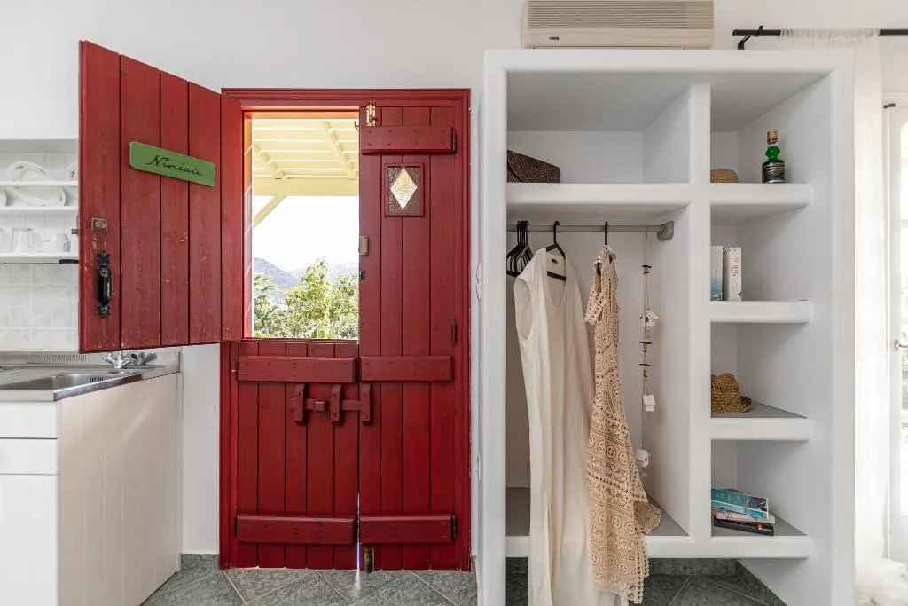 STUDIO SUPERIOR WITH TERRACE Room, Palatiana Agriturismo - Philoxenia Cottages, Crete