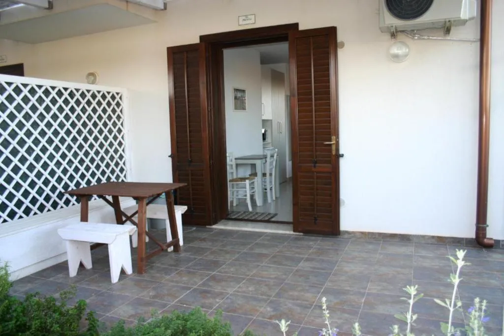 DOUBLE DELUXE GARDEN VIEW Room, Oasi Guzzetta Hotel e Case Vacanze, Palermo