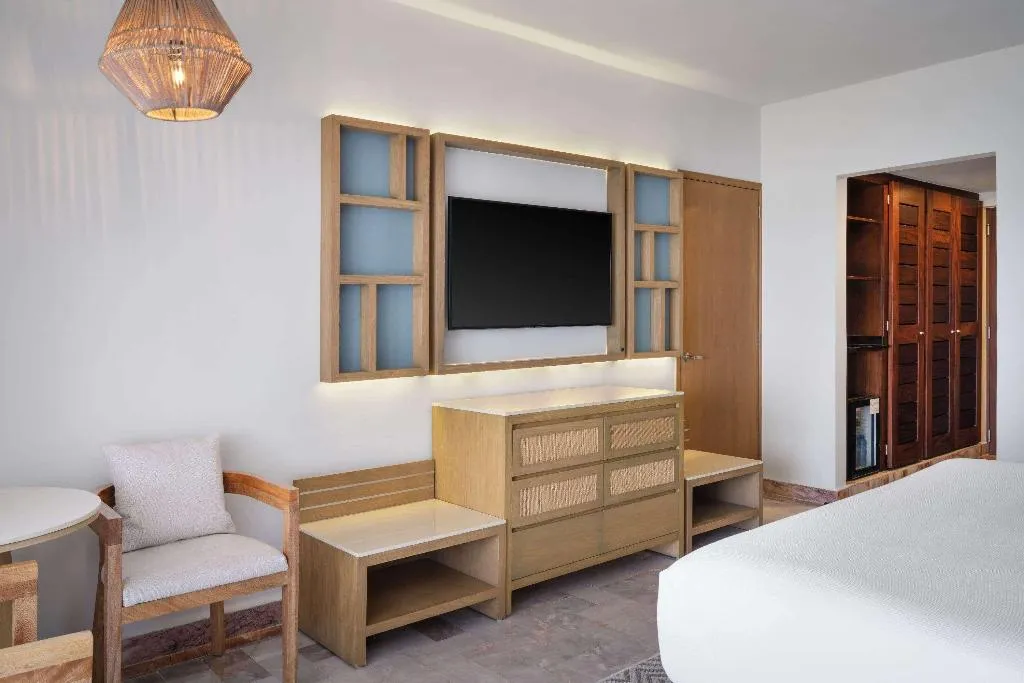 FAMILY ROOM DELUXE Room, Wyndham Grand Cancun All Inclusive Resort & Villas, Cancun Area