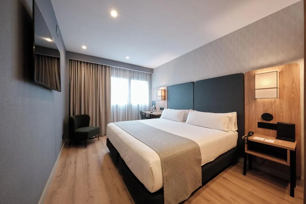 DOUBLE SINGLE USE PREMIUM Room, Catalonia La Maquinista, Barcelona