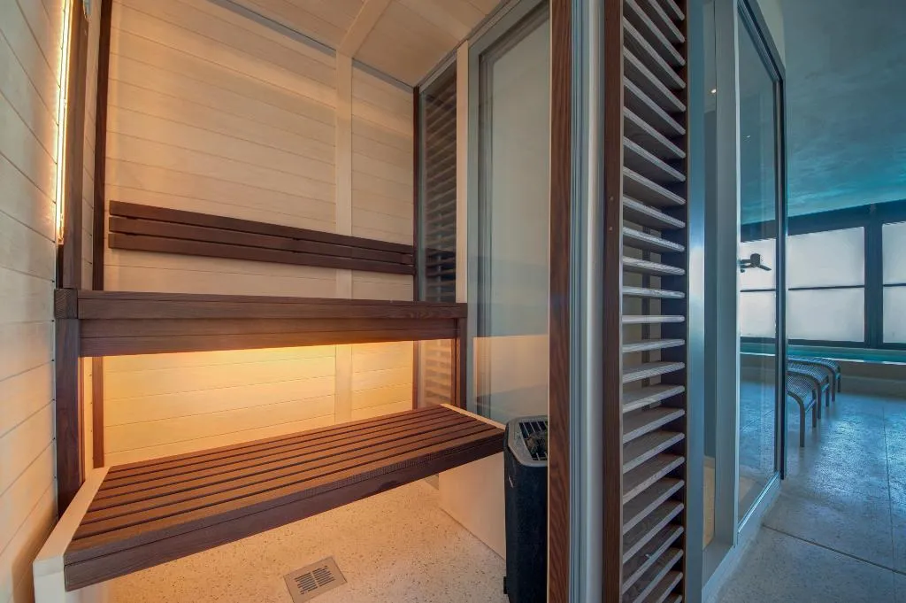 Pool, Land's End Boutique Hotel, Malta